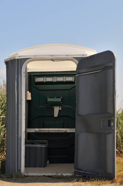 Best Portable restroom trailer rental  in Shakopee, MN